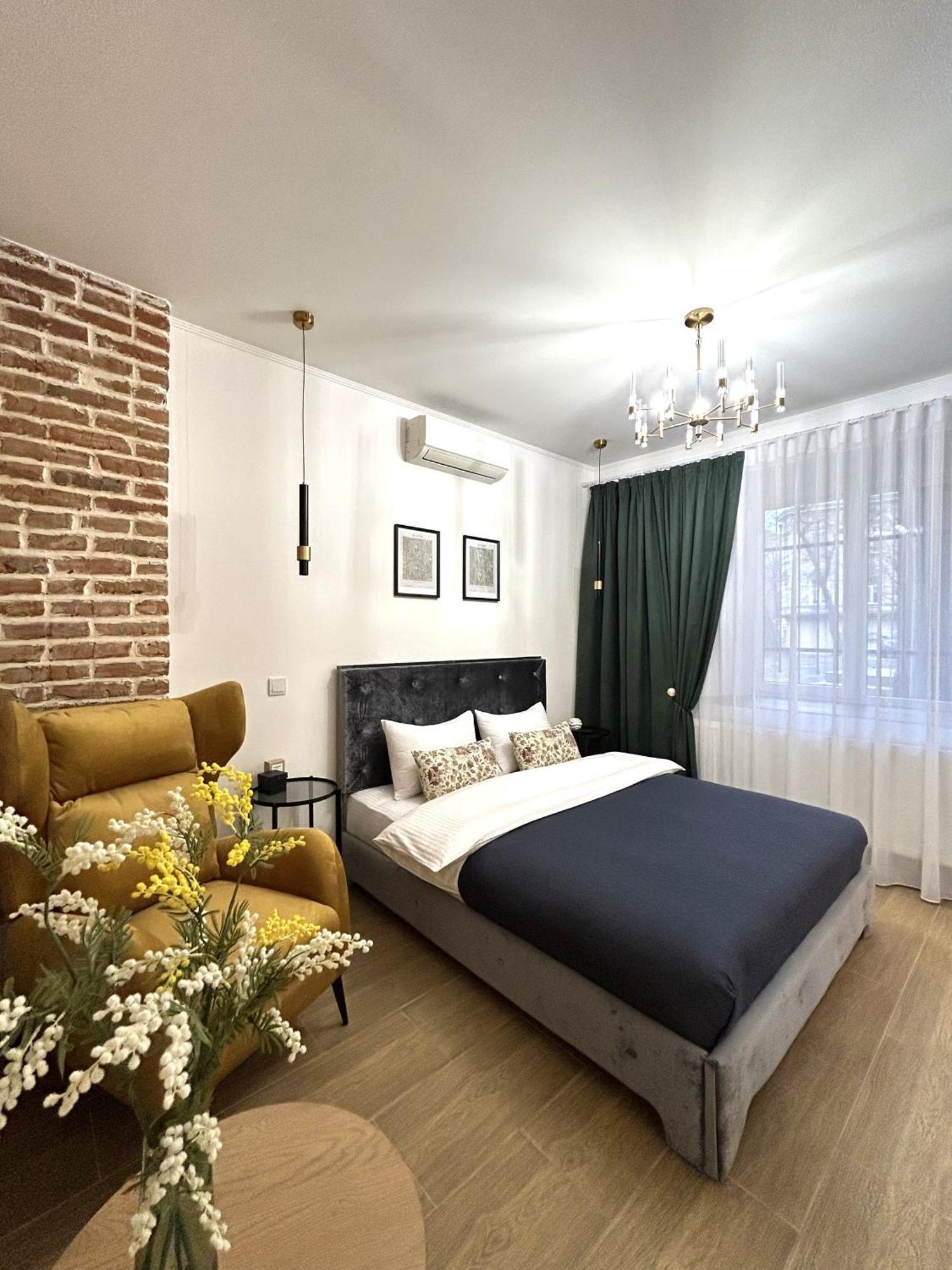 Modern Apartment, 100M To Opera Lviv Kültér fotó